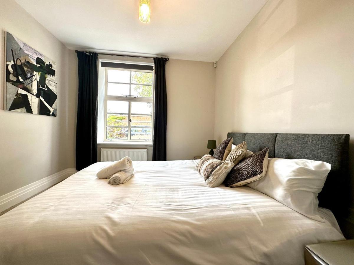Desirable 2 Bedroom Apartment In Bicester That Sleeps 5 Екстер'єр фото