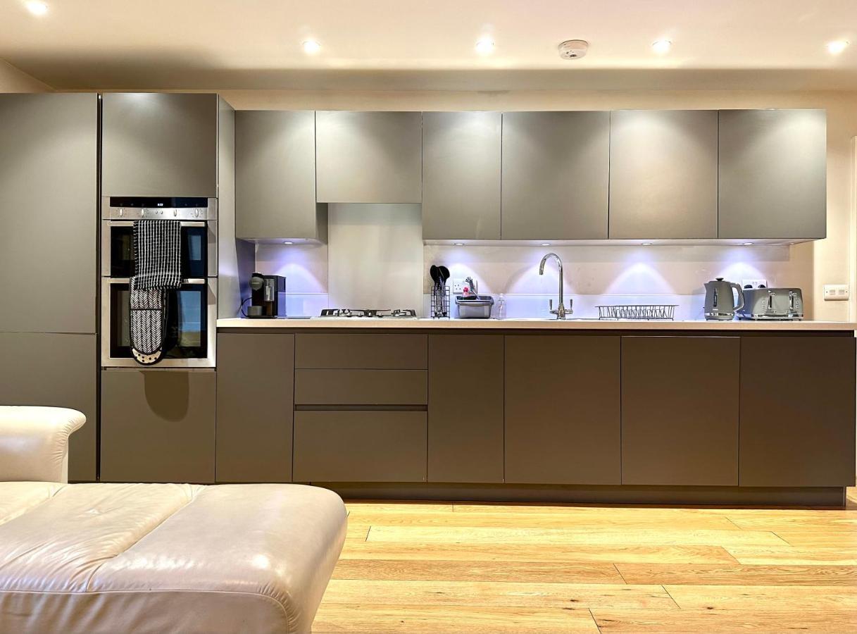 Desirable 2 Bedroom Apartment In Bicester That Sleeps 5 Екстер'єр фото