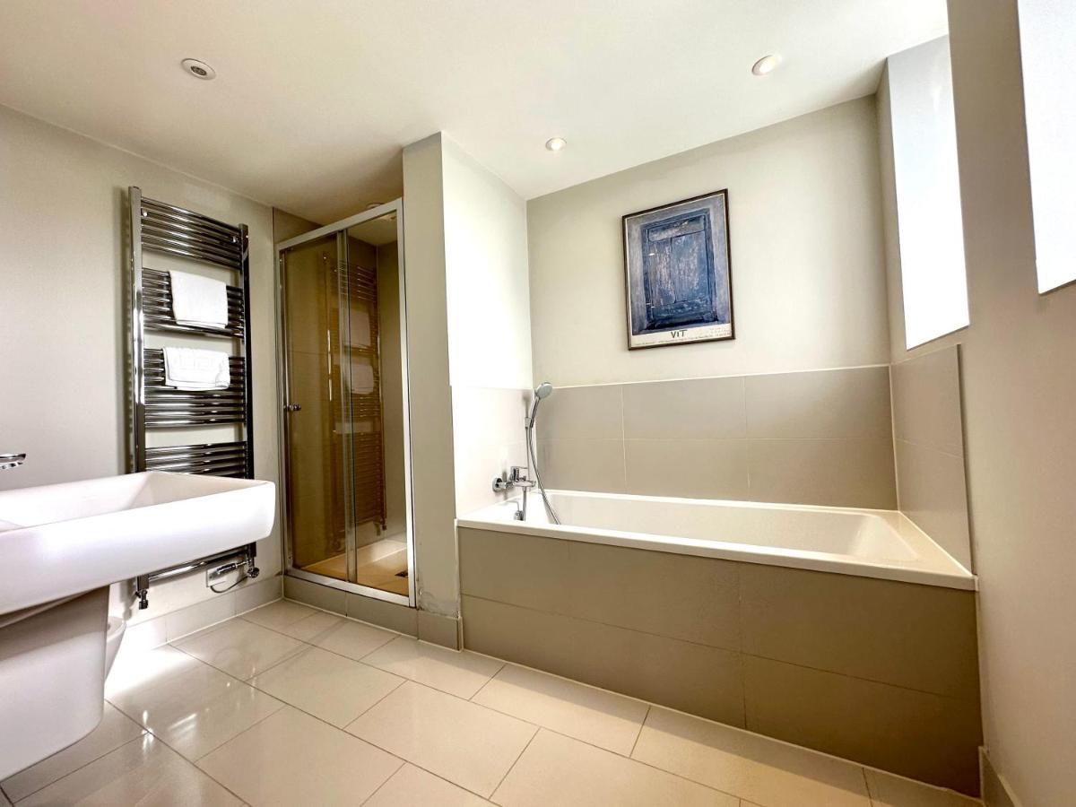 Desirable 2 Bedroom Apartment In Bicester That Sleeps 5 Екстер'єр фото