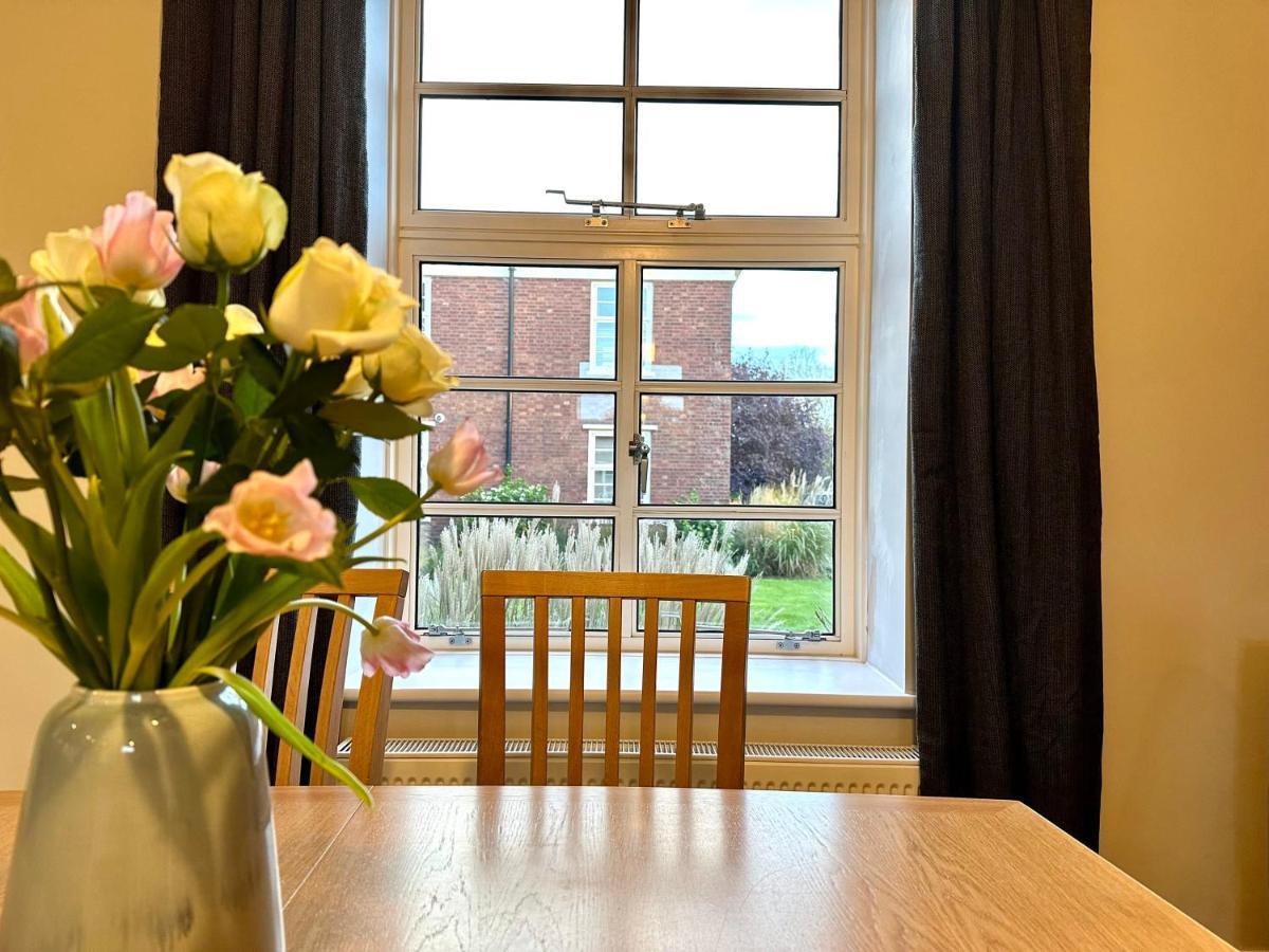 Desirable 2 Bedroom Apartment In Bicester That Sleeps 5 Екстер'єр фото